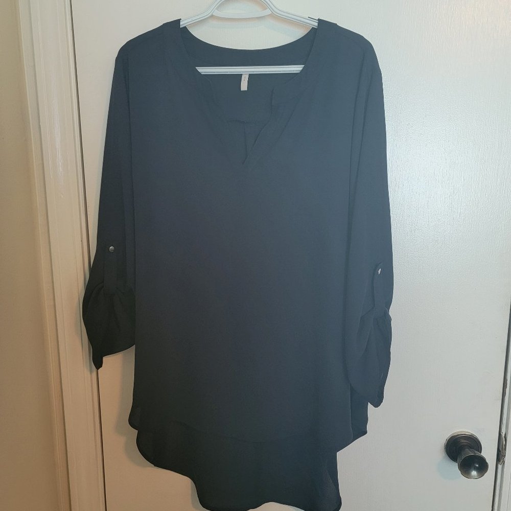 EST. 1946 Navy Blue Blouse Size 1X